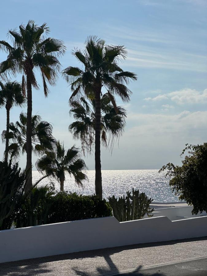 Sea View With Direct Access To Boulevard Puerto del Carmen  Bagian luar foto
